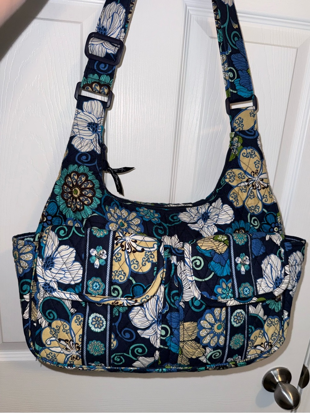 Vera Bradley Mod Floral Cargo Sling